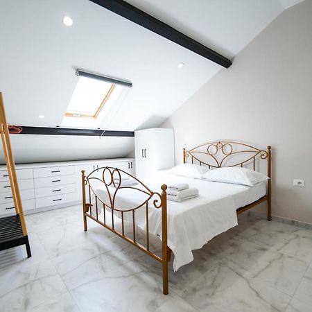 City Center Hideout - Studio Apartment Τίρανα Εξωτερικό φωτογραφία