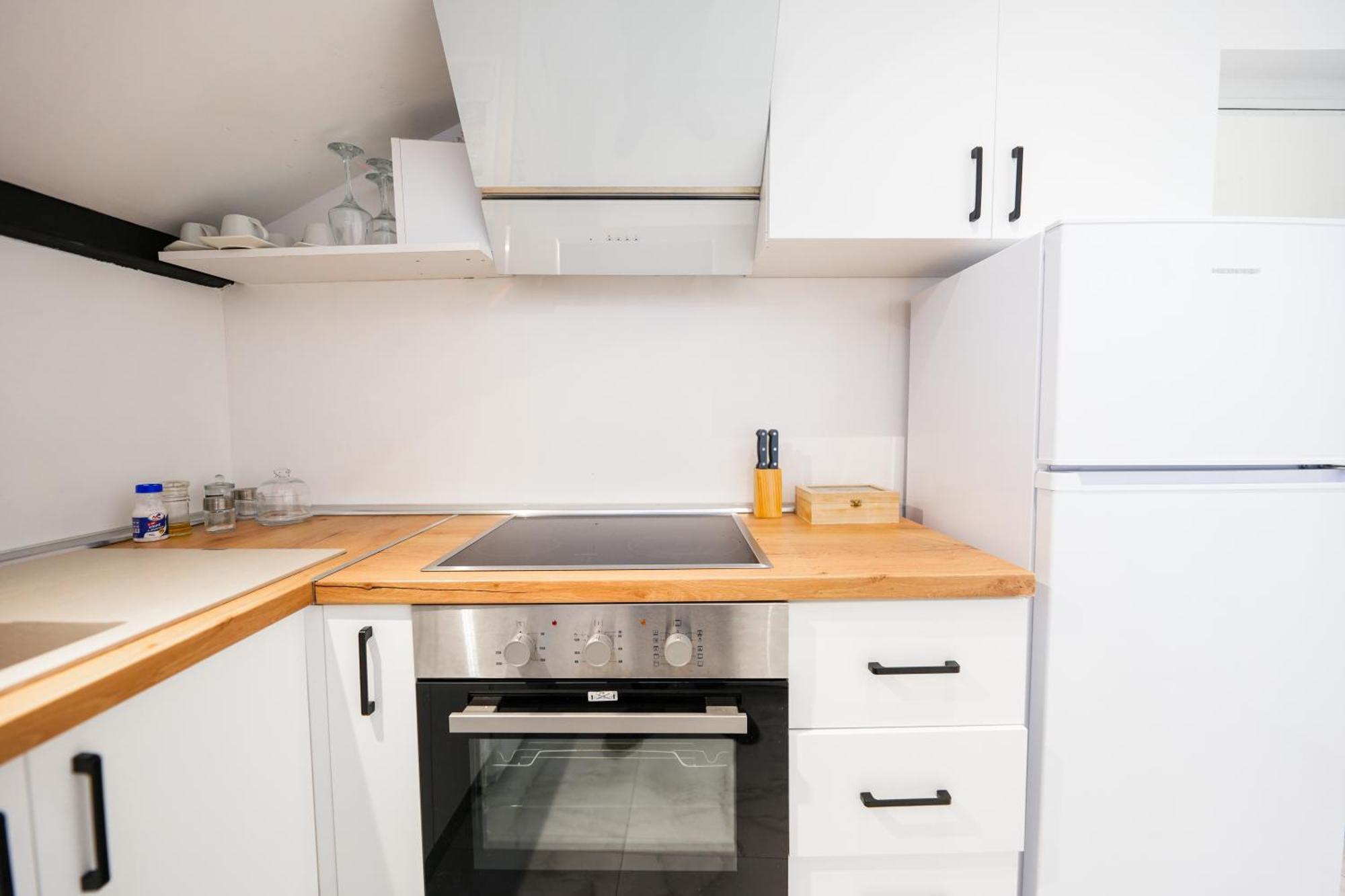 City Center Hideout - Studio Apartment Τίρανα Εξωτερικό φωτογραφία