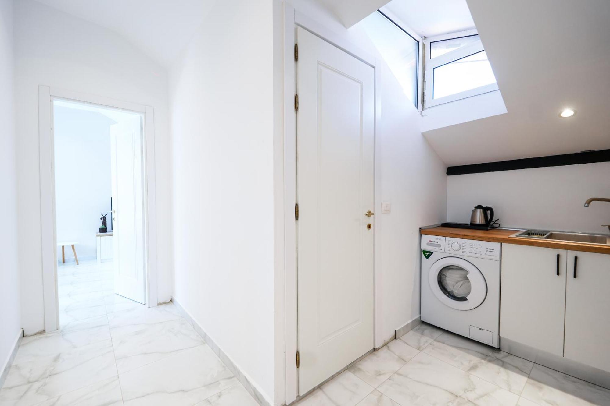 City Center Hideout - Studio Apartment Τίρανα Εξωτερικό φωτογραφία